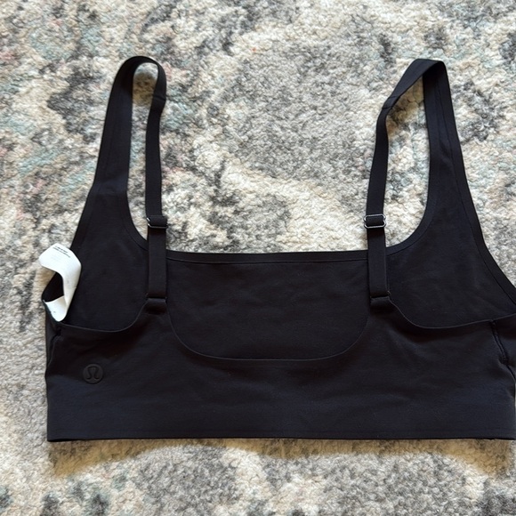 Lululemon Black Lightweight Bra - Picture 4 of 7